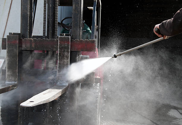 Best Driveway Pressure Washing  in Waterloo, WI